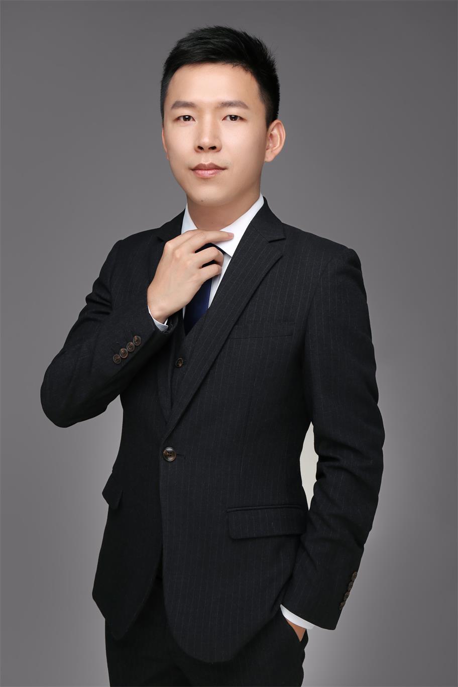 杨凤琼 客户策略总监